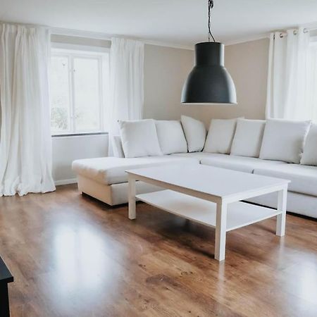 Villa Pa Landet, Habo Екстер'єр фото
