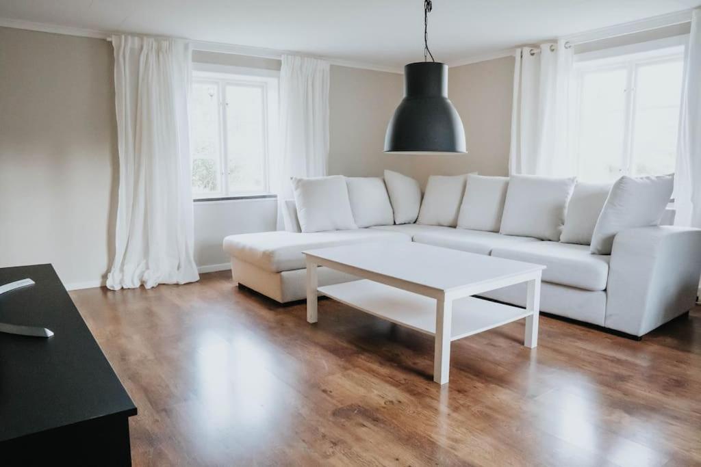 Villa Pa Landet, Habo Екстер'єр фото